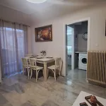 Kamari Apartmán