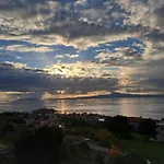 Kamari Apartamento