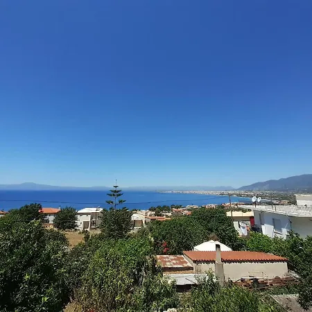 Апартаменты Kamari *