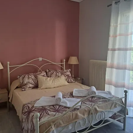 Kamari Daire Verga