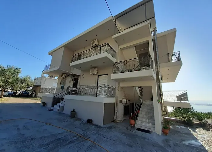 Kamari * Verga Kalamata